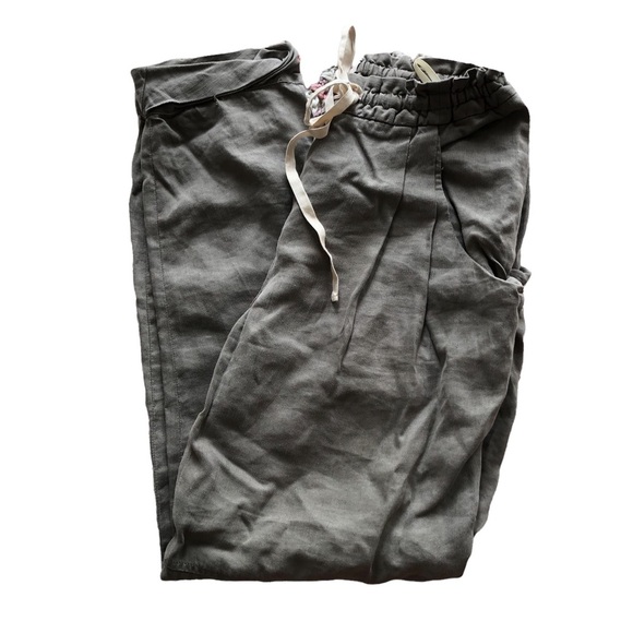 WILFRED/ ARITZIA Linen Grey trousers - Picture 2 of 16